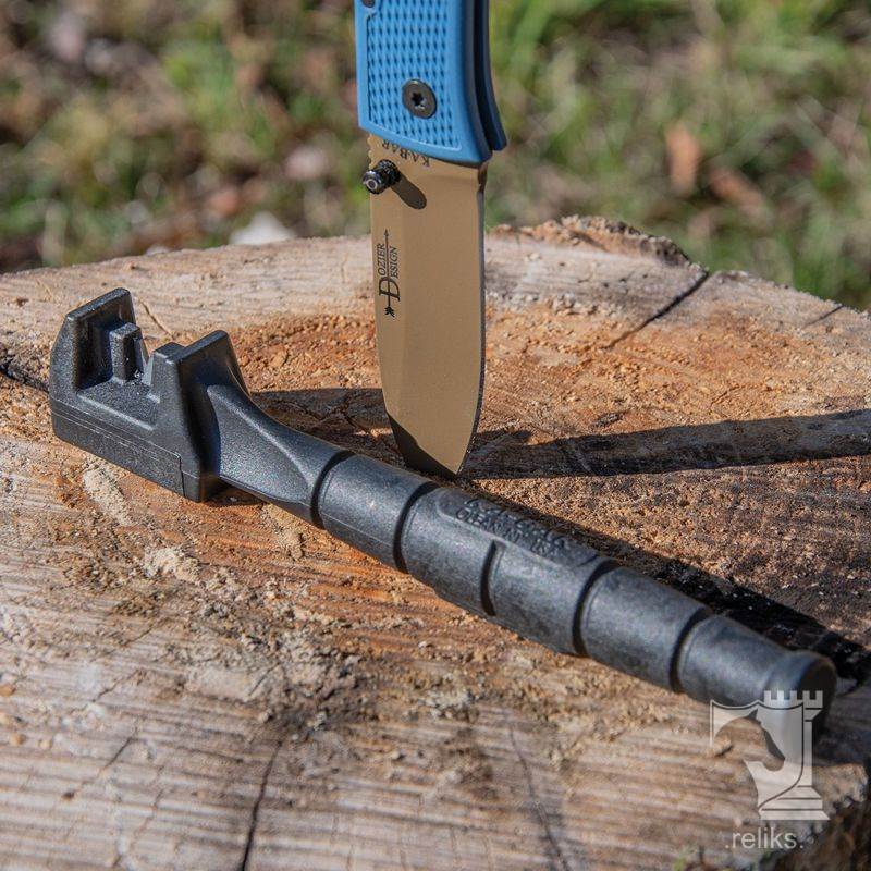 Easy To Sharpen In The Field With A Small Sharpening Stone Or Light Weight Sharpening Tool