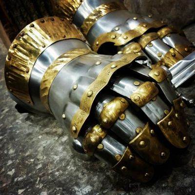 Articulated Gauntlets