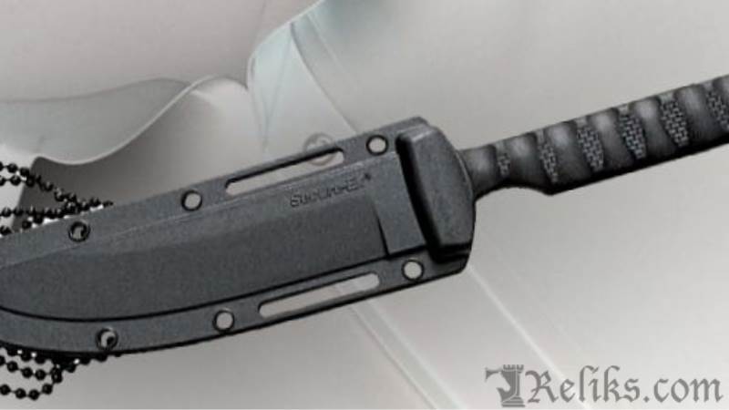 Neck Knives