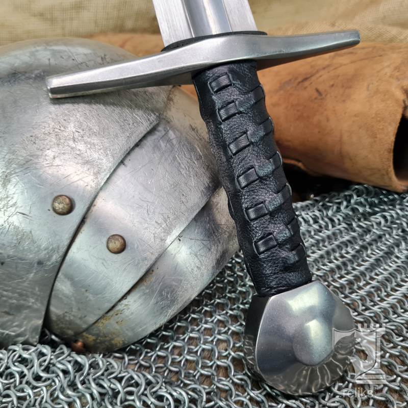 damascus marshal hilt