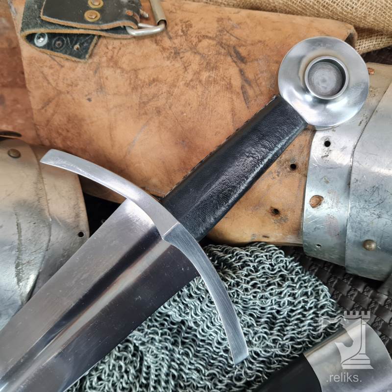 Oakeshott Type XIV Sword