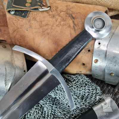 Oakeshott Type XIV Sword