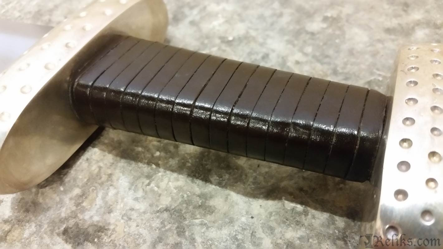 leather wrapped grip