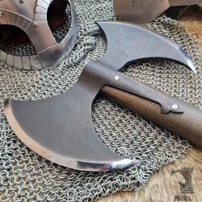 Hero's Double Bladed Axe