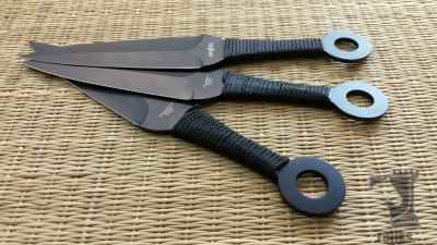 Ringed Throwing Knives