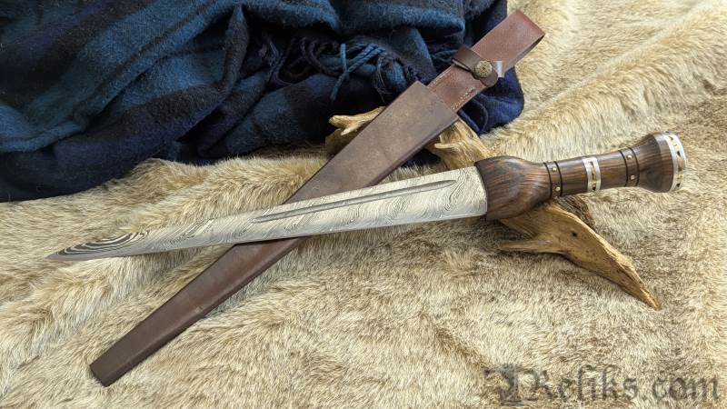 Damascus Dirk