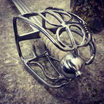 Late Scottish Broadsword