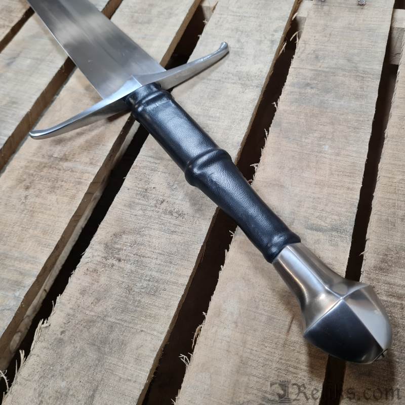 arbedo based cutting sword
