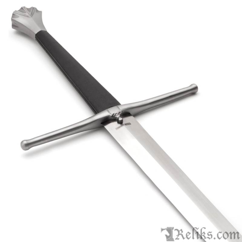 hand forged 15th century two handed sword