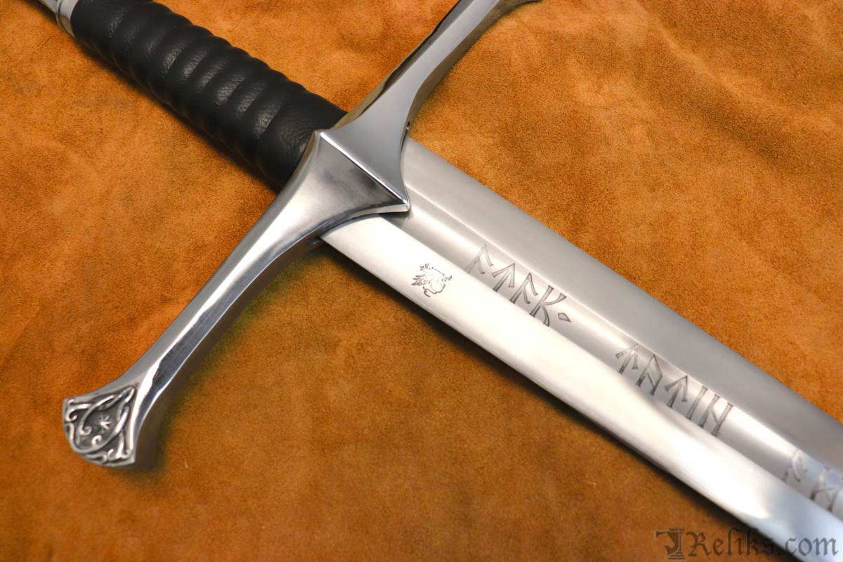 anduril sword engravings