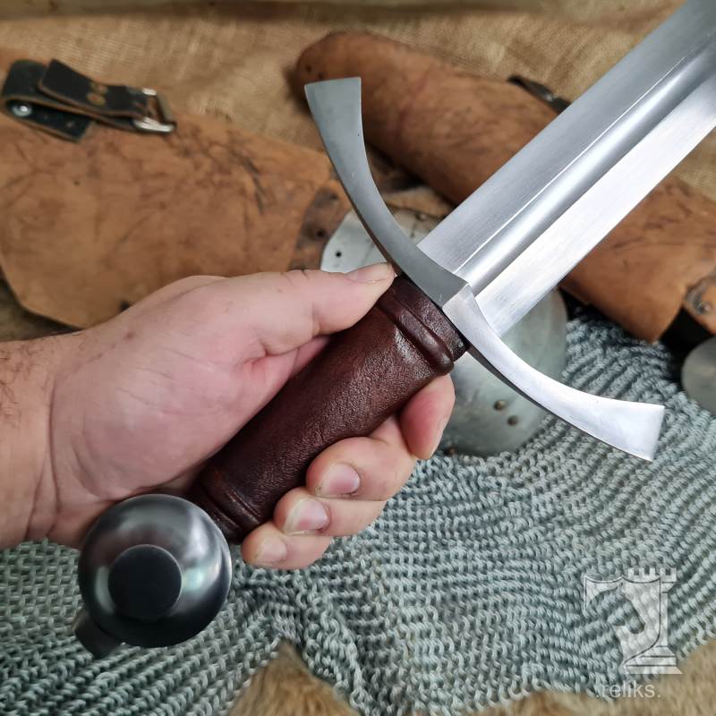 deepeeka knightly sword in hand