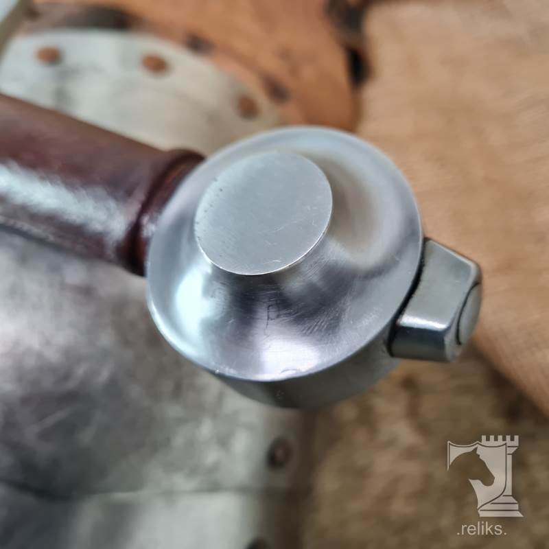 type x sword type j pommel