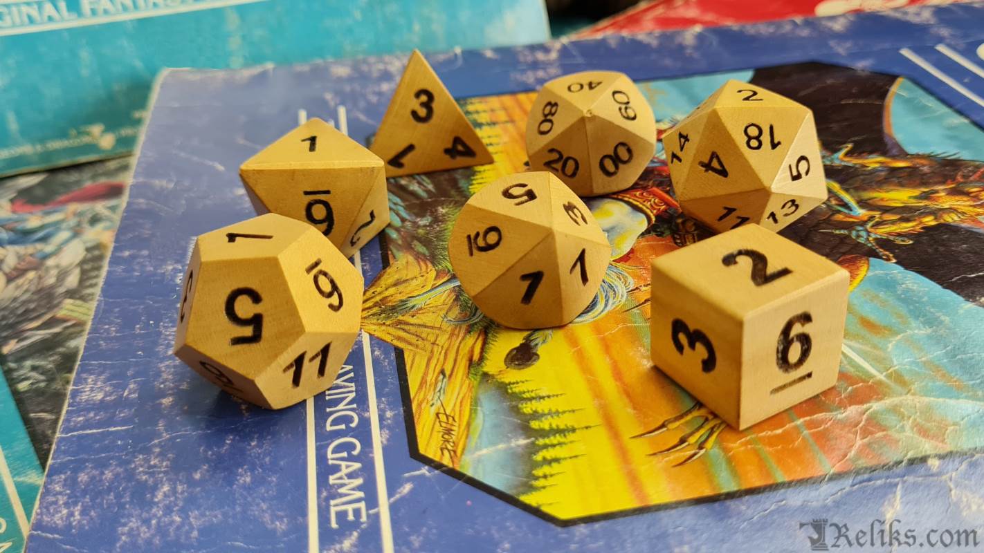 Haldu Wood Polyhedral Dice Set (7 Piece)