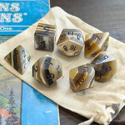 African Horn Polyhedral Dice Set with Layered Effect (7 Piece)