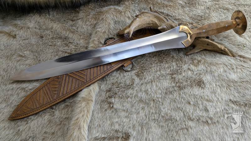 Late Aegean Neue II Sword