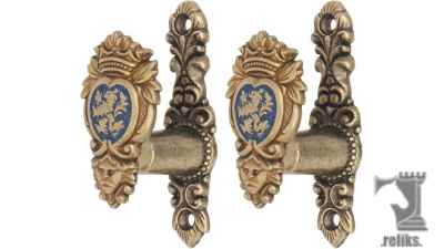 Lion Sword Hangers - Bronze